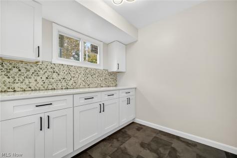 3789 Colony Road South Euclid OH 44118