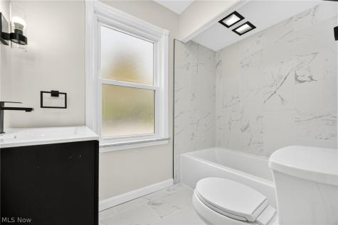 3789 Colony Road South Euclid OH 44118