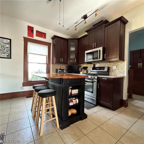 1798 W 47th Street Cleveland OH 44102