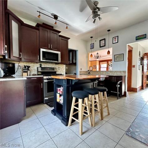 1798 W 47th Street Cleveland OH 44102