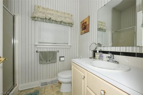 1035 Stratford Place Alliance OH 44601