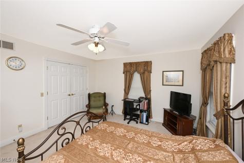 1035 Stratford Place Alliance OH 44601