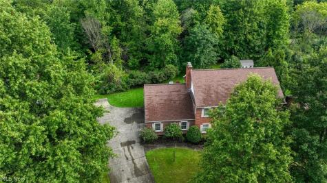 1035 Stratford Place Alliance OH 44601