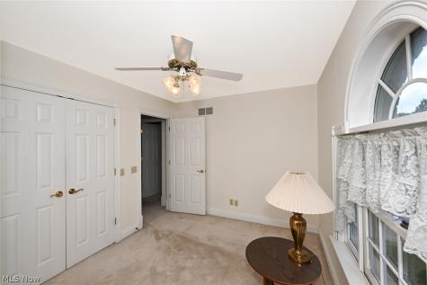 1035 Stratford Place Alliance OH 44601