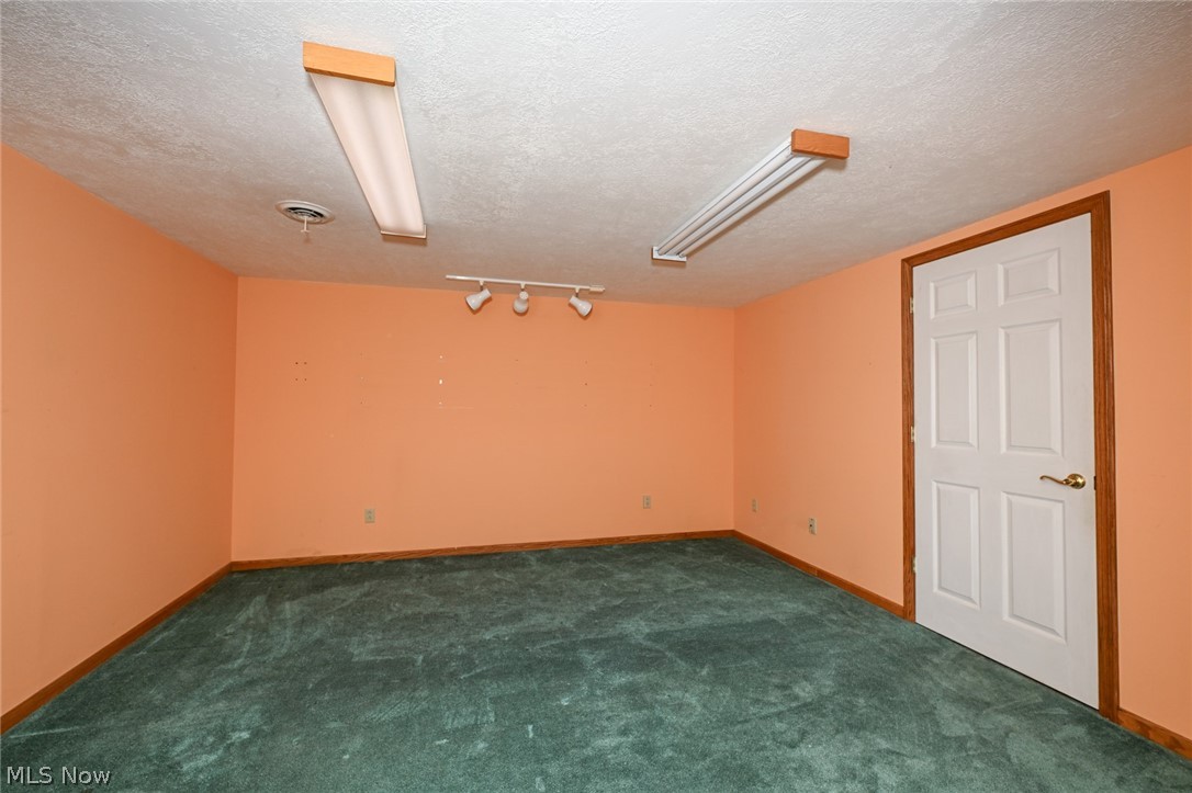 1035 Stratford Place Alliance OH 44601