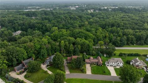 1035 Stratford Place Alliance OH 44601