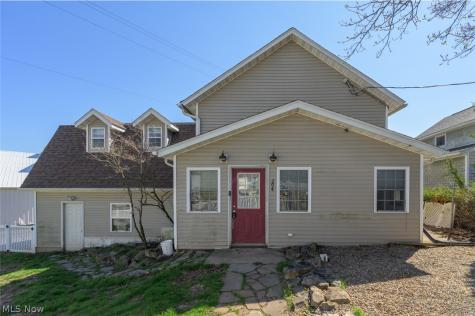 204 S Prospect Avenue Hartville OH 44632