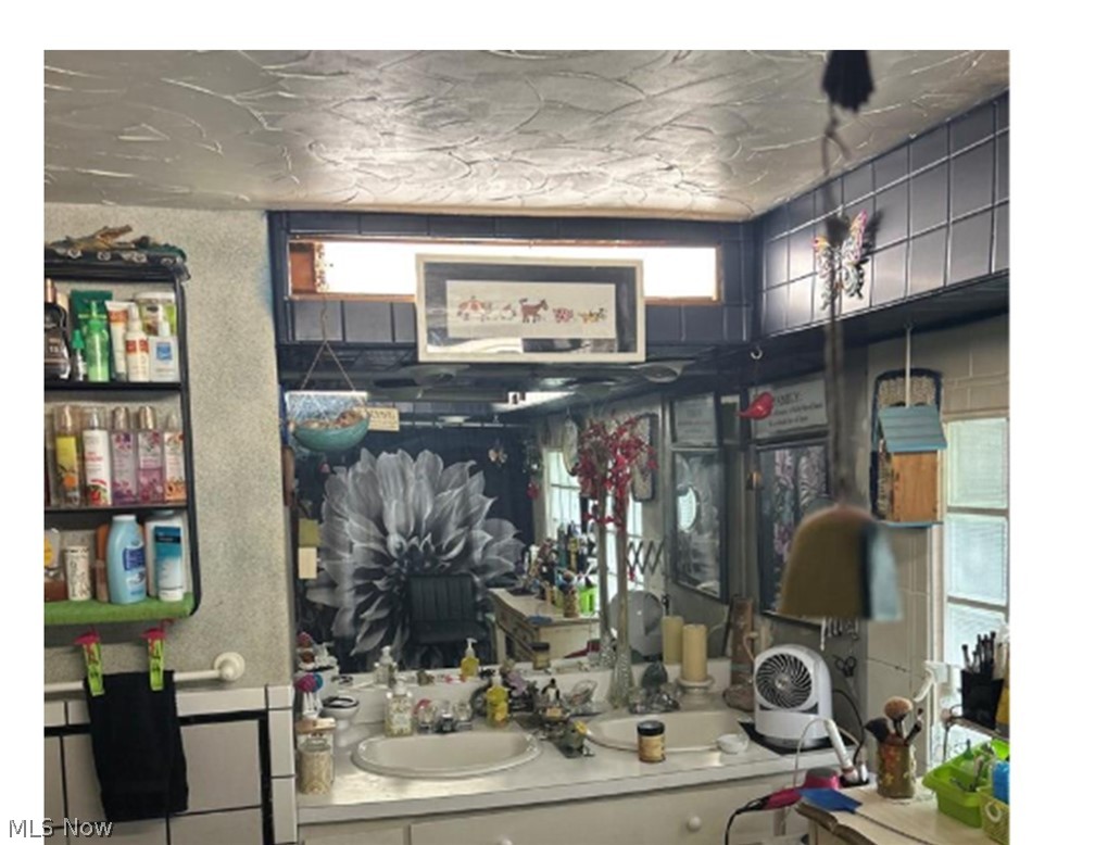 3700 Padanarum Road Geneva OH 44041