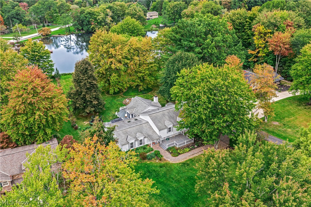 18050 Elliott Drive Chagrin Falls OH 44023