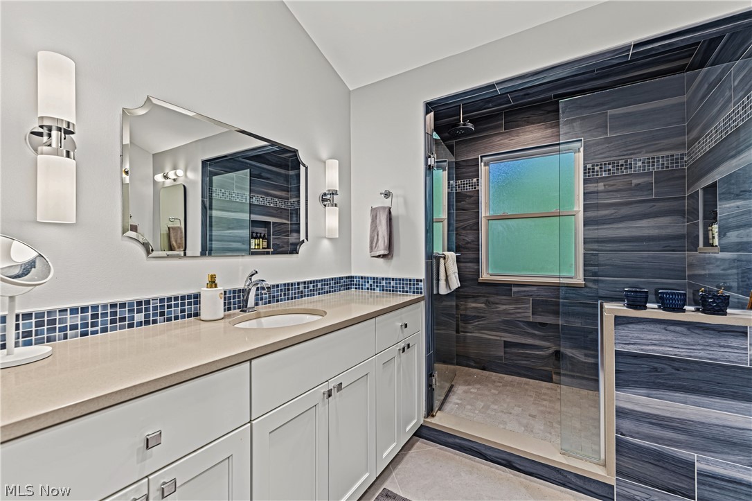 18050 Elliott Drive Chagrin Falls OH 44023