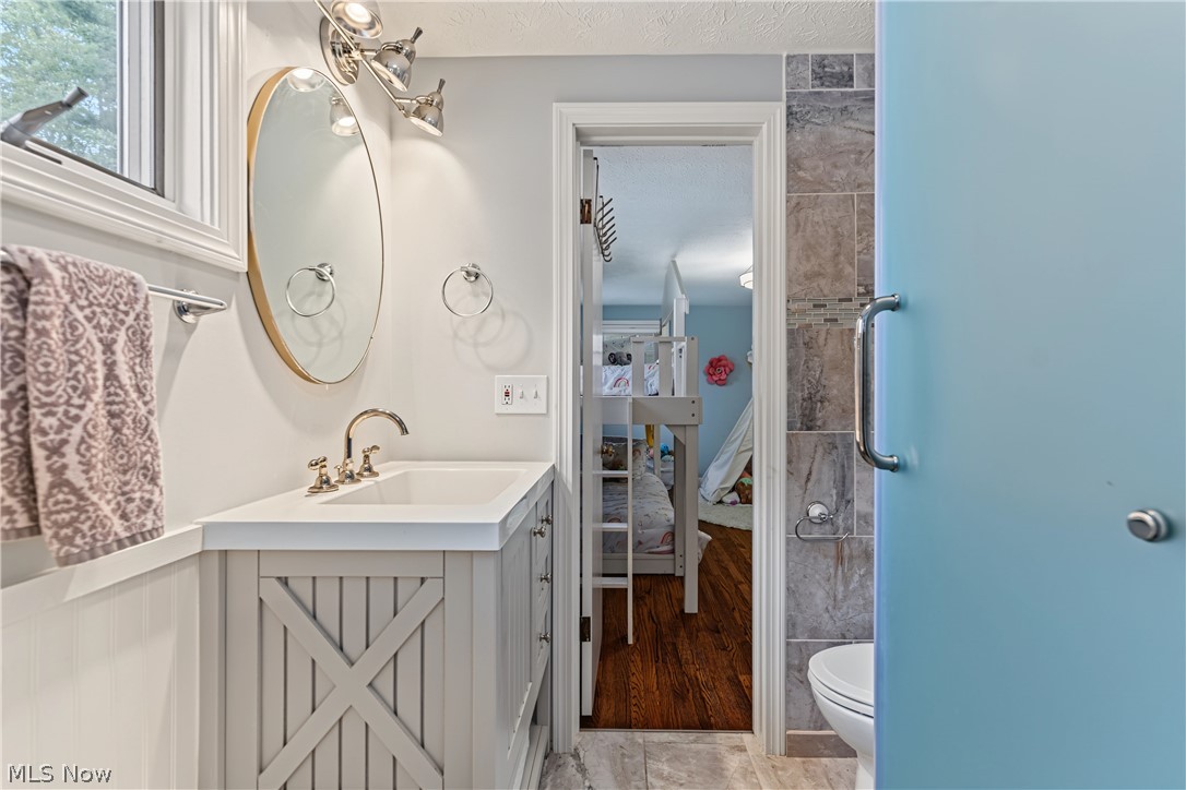 18050 Elliott Drive Chagrin Falls OH 44023