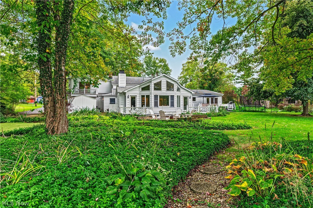 18050 Elliott Drive Chagrin Falls OH 44023