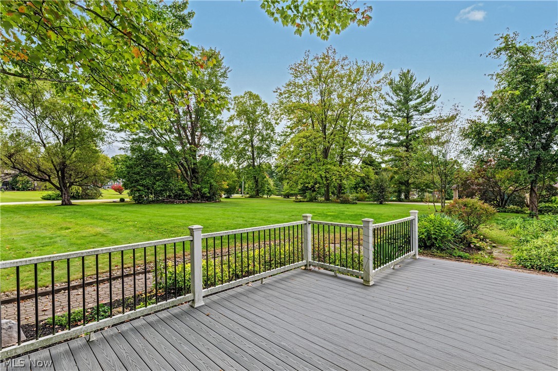 18050 Elliott Drive Chagrin Falls OH 44023