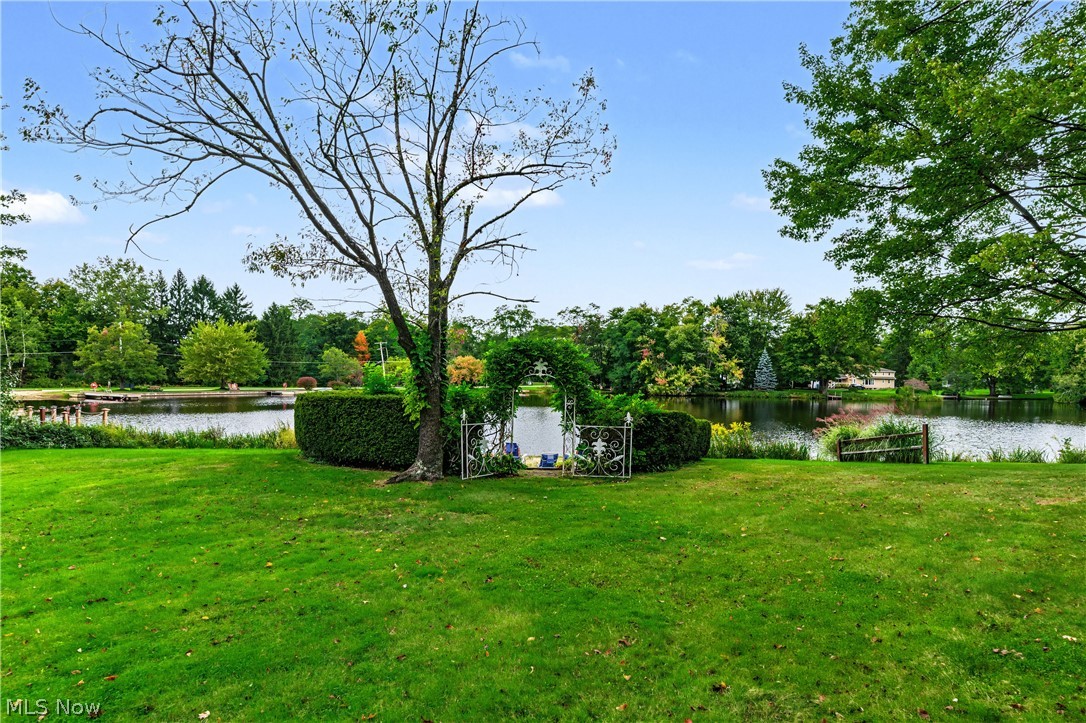 18050 Elliott Drive Chagrin Falls OH 44023