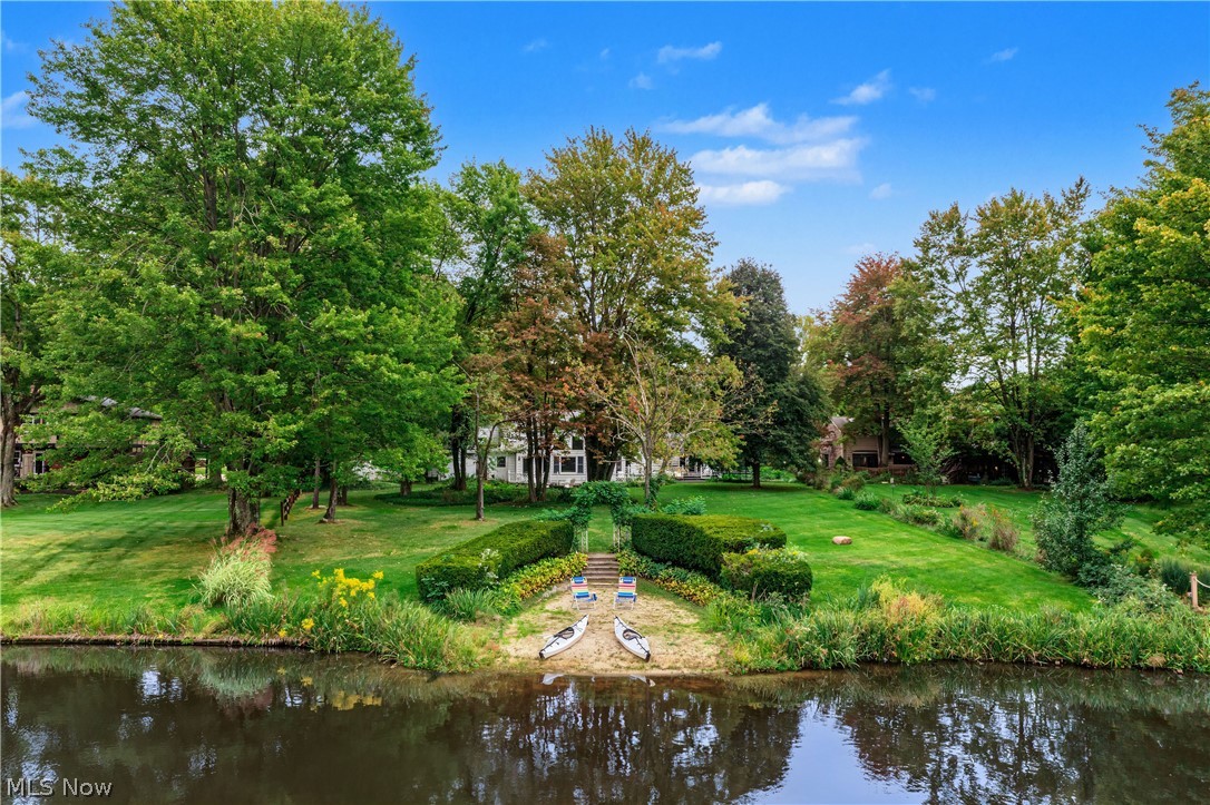 18050 Elliott Drive Chagrin Falls OH 44023