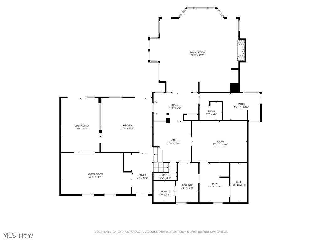 18050 Elliott Drive Chagrin Falls OH 44023