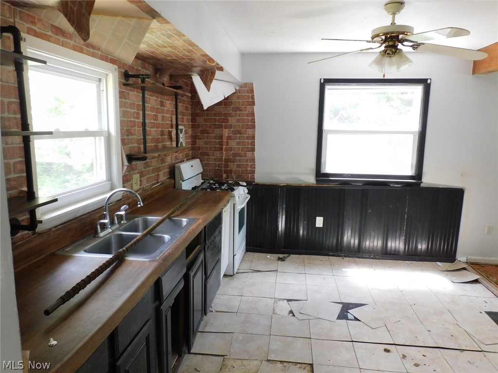 2908 Columbus Avenue Ashtabula OH 44004