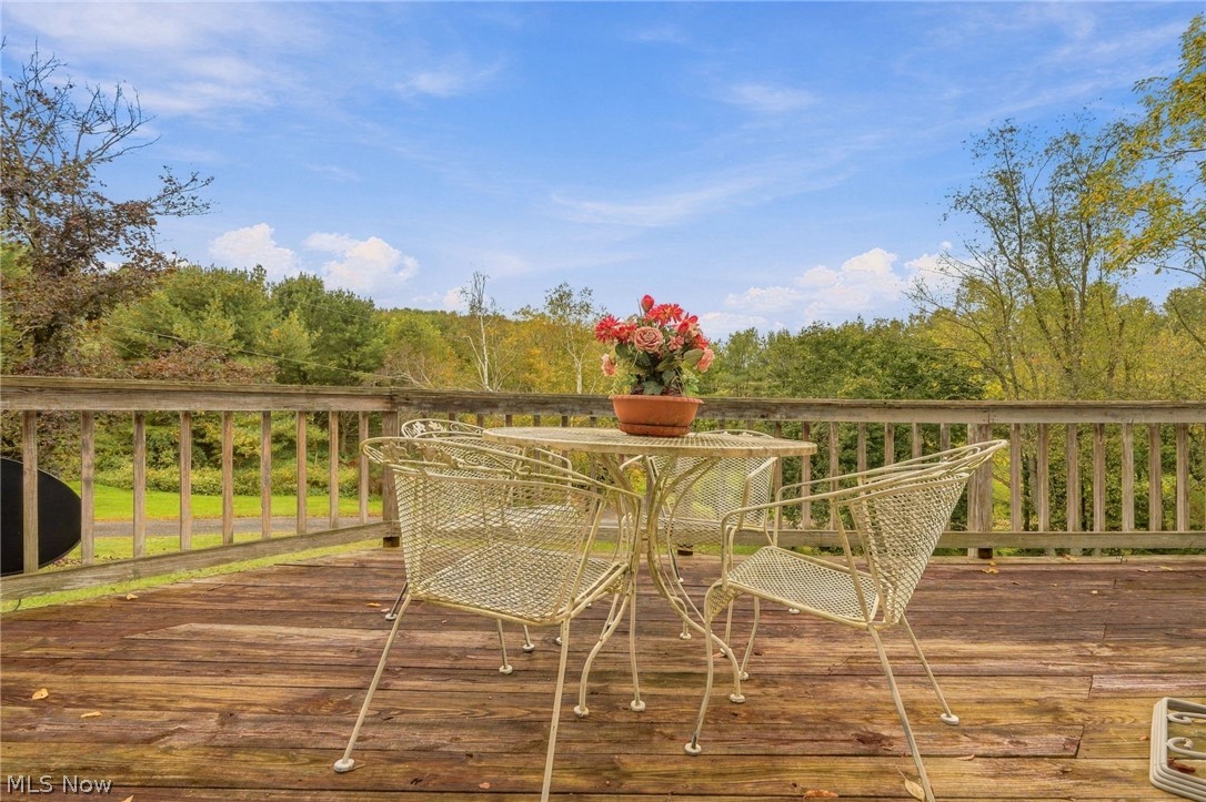 5850 Meter Road NE Mechanicstown OH 44651