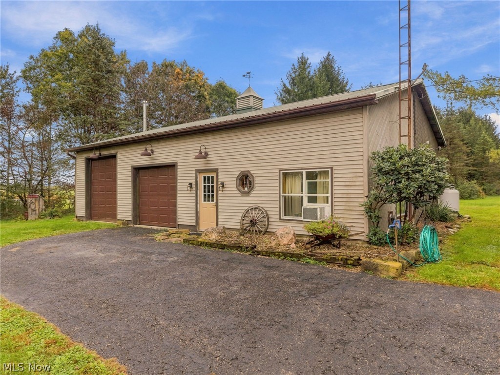 5850 Meter Road NE Mechanicstown OH 44651