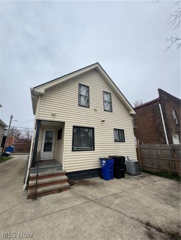 3549 W 52nd Street Cleveland OH 44102