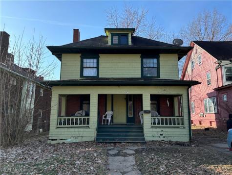 227 Lora Avenue Youngstown OH 44504