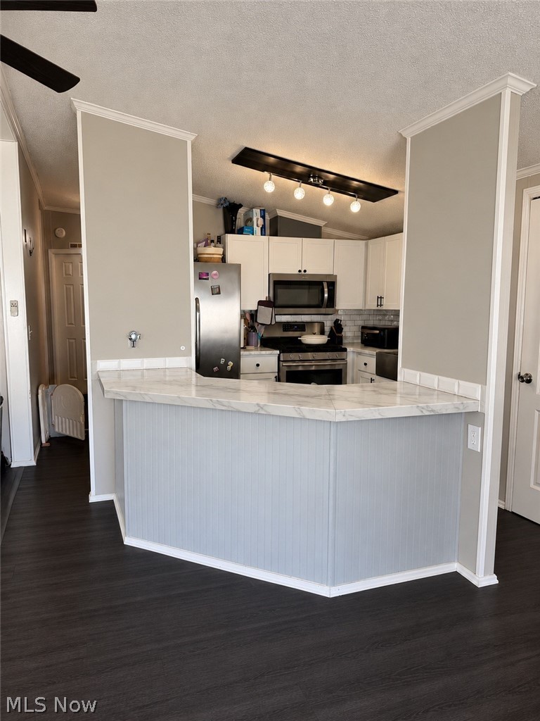 221 Gull Drive Elyria OH 44035