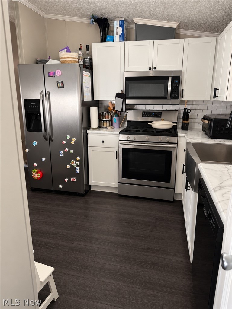 221 Gull Drive Elyria OH 44035