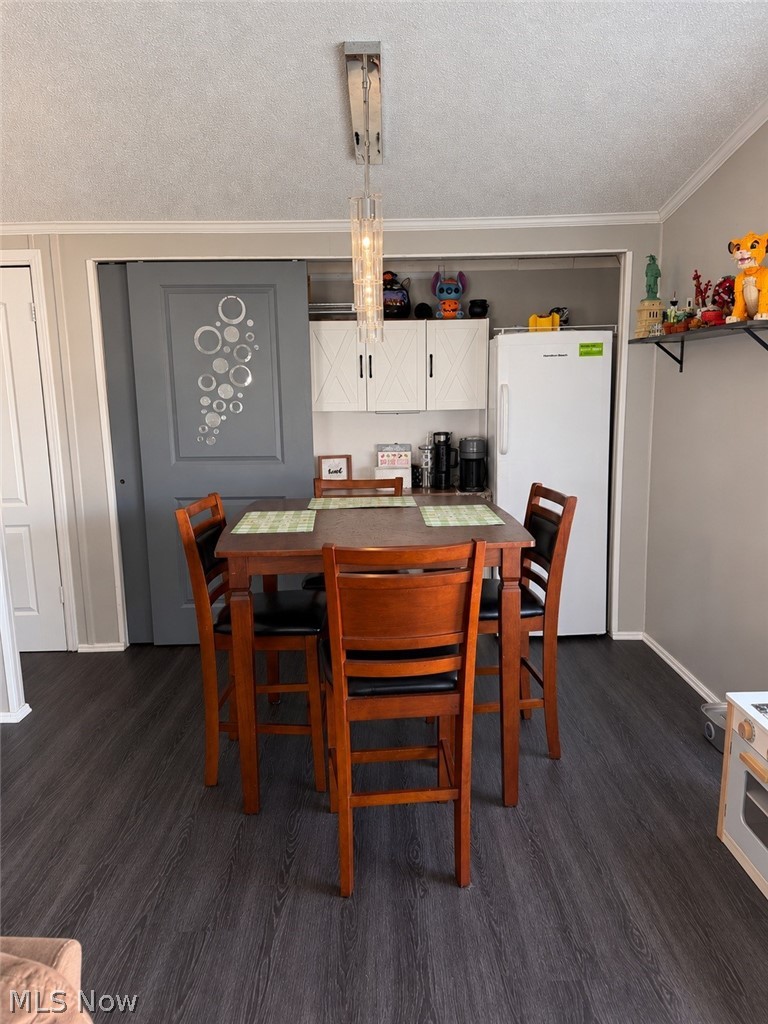 221 Gull Drive Elyria OH 44035