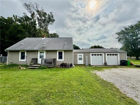 448 Hiwood Avenue Munroe Falls OH 44262