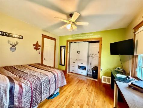 448 Hiwood Avenue Munroe Falls OH 44262