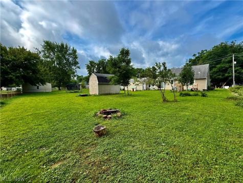 448 Hiwood Avenue Munroe Falls OH 44262