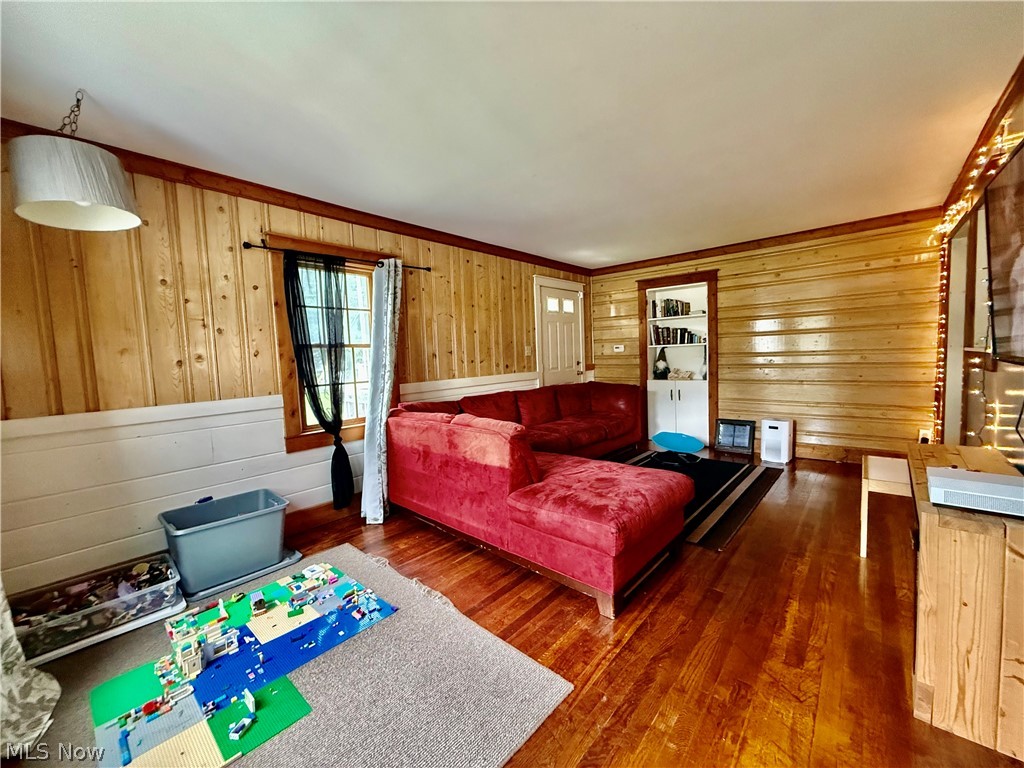 448 Hiwood Avenue Munroe Falls OH 44262