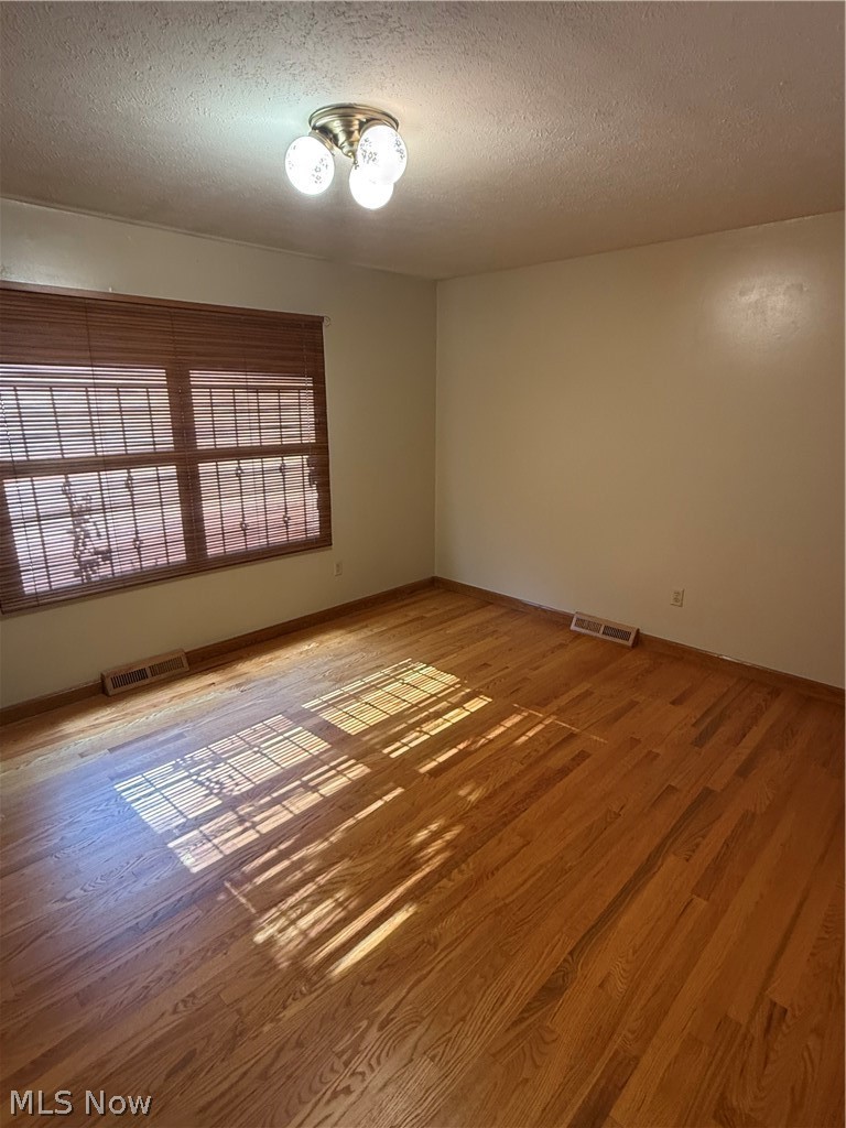 208 Poland Avenue Struthers OH 44471