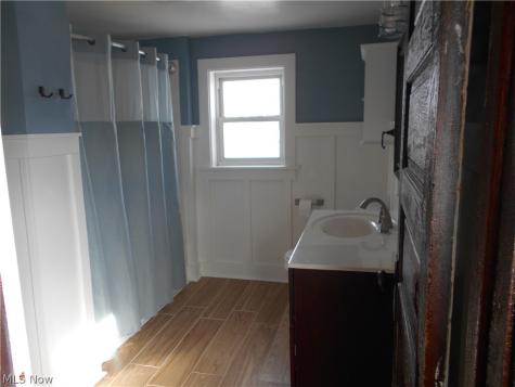 219 17th Street NW Barberton OH 44203