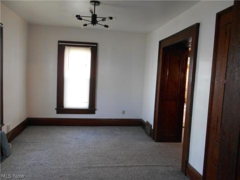 219 17th Street NW Barberton OH 44203