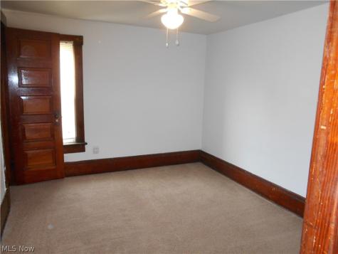 219 17th Street NW Barberton OH 44203