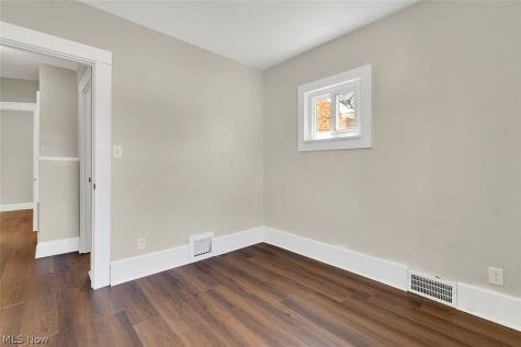 4948 E 107th Street Garfield Heights OH 44125