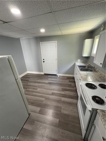 284 3rd Street NW Barberton OH 44203