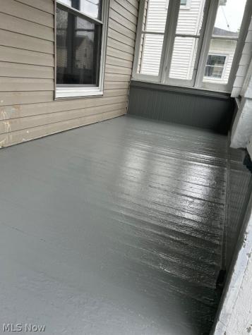 284 3rd Street NW Barberton OH 44203
