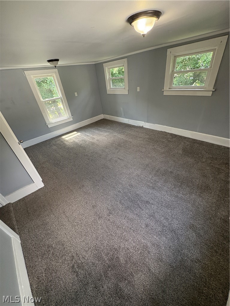 284 3rd Street NW Barberton OH 44203