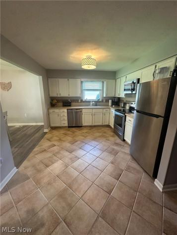 6868 Middlebrook Boulevard Middleburg Heights OH 44130