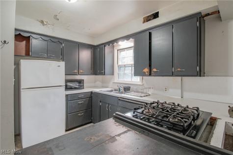 1410 Schneider Street NE Canton OH 44721