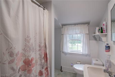 1410 Schneider Street NE Canton OH 44721