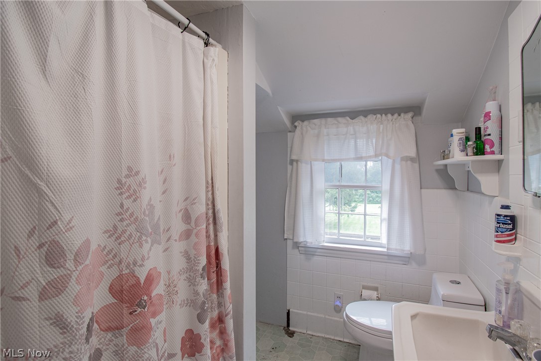 1410 Schneider Street NE Canton OH 44721