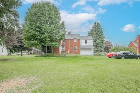 1410 Schneider Street NE Canton OH 44721