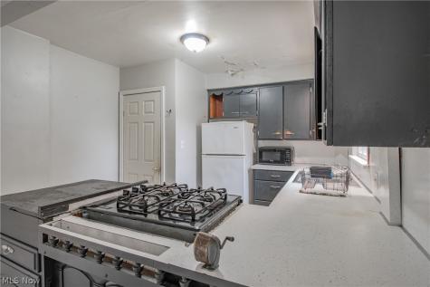 1410 Schneider Street NE Canton OH 44721
