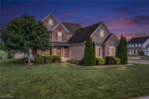 12504 Estate Avenue NW Uniontown OH 44685