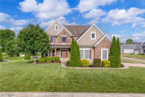 12504 Estate Avenue NW Uniontown OH 44685
