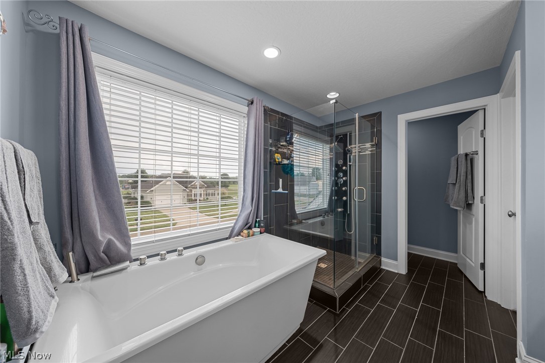 12504 Estate Avenue NW Uniontown OH 44685