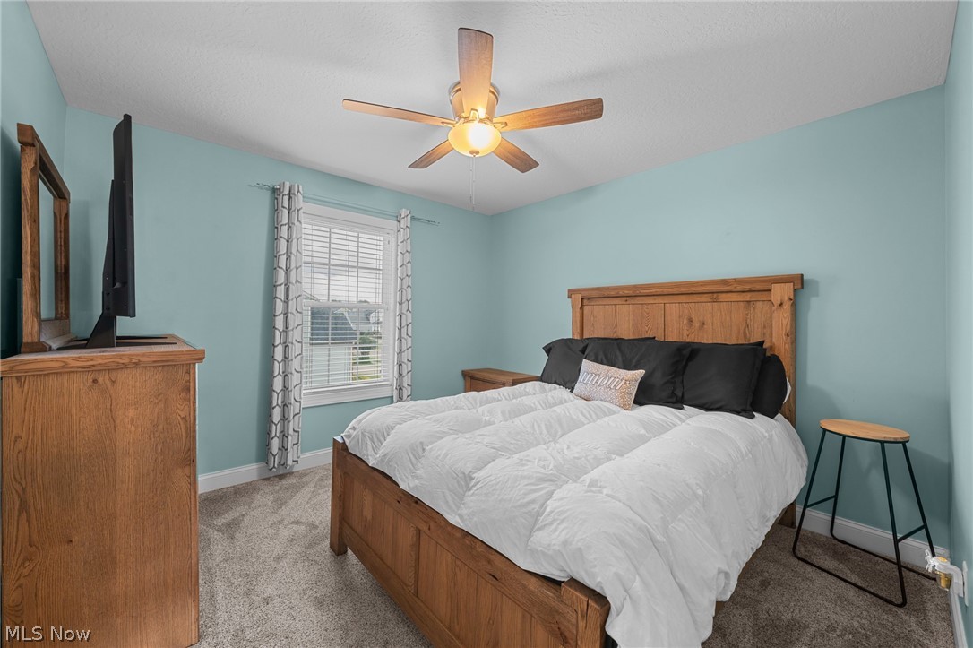 12504 Estate Avenue NW Uniontown OH 44685